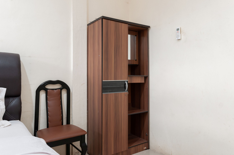 Bedroom 4, RedDoorz @ Samuel Homestay Pematangsiantar, Pematangsiantar