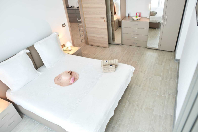 Bedroom 3, holiday 1, Navodari