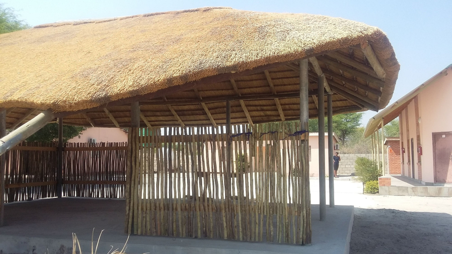 Exterior & Views 2, Ramorwa Guest Lodge, Ngamiland West