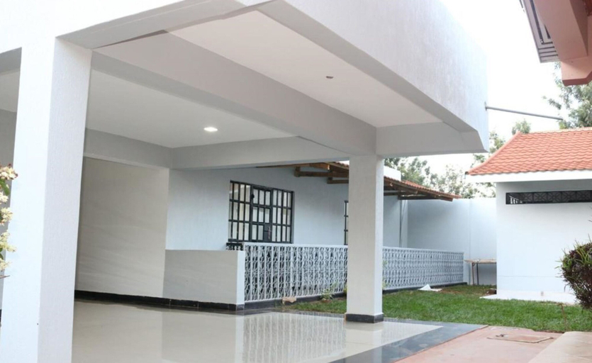 Exterior & Views 2, The Orient Hotel, Maara