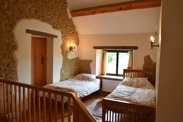 Bedroom 3, Jay Barn, Gloucestershire