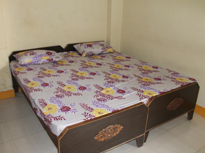 Bedroom 4, Singh Guest House, Varanasi