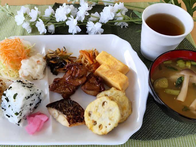 Food & Drinks 5, Toyoko Inn Higashi-Hiroshima Ekimae, Higashihiroshima