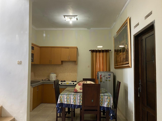 Others 4, Villa Indah Batu, Malang