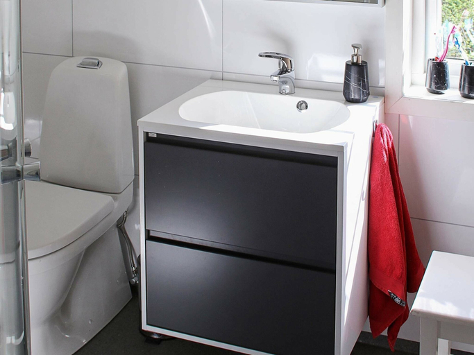 Bathroom 3, 12 Person Holiday Home in Etne, Etne