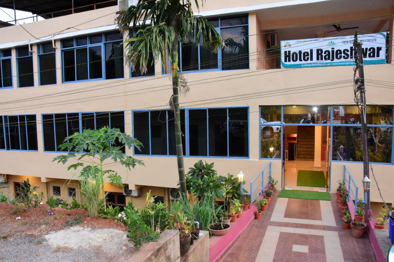 Others 5, Hotel Rajeshwar, North Goa