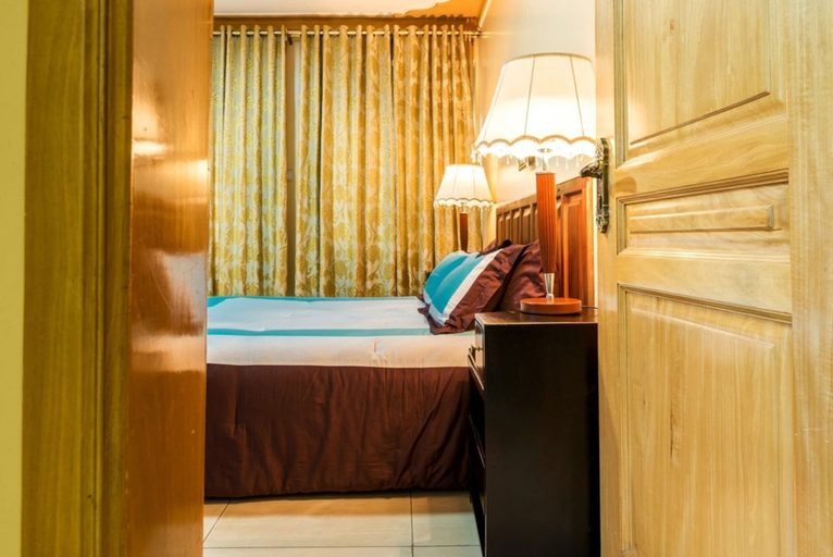 Bedroom 3, Spacious Apartment for 4 to 6 People in Kampala, Kampala