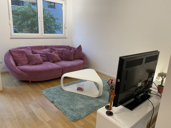 Others 2, Large Modern 75m2 Flat and Free Parking, Zagreb