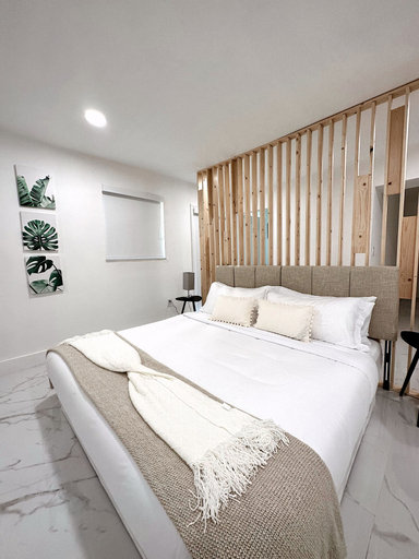 Bedroom 1, NEW comfy and modern house, Miami-Dade