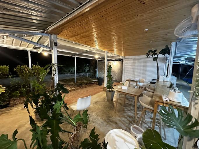 Food & Drinks, Mulberry resort, Kra Buri