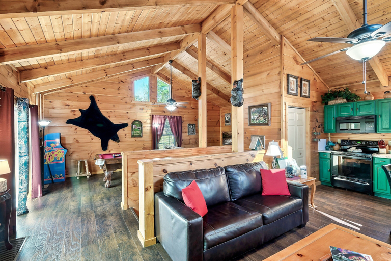 Others 5, A Top Notch Lodge, Sevier