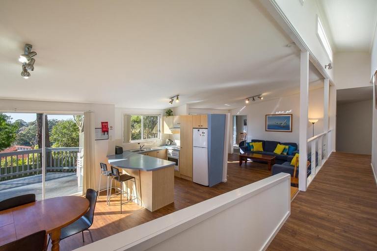 Others 5, Breeze in Mollymook, Shoalhaven - Pt B