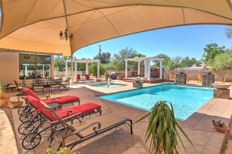 Hayden Manor, Maricopa