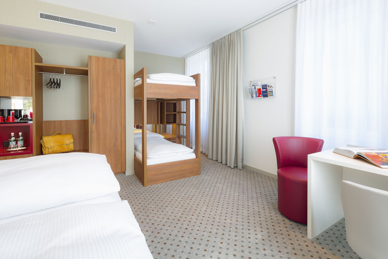 Bedroom 3, Hotel Wartmann am Bahnhof, Winterthur