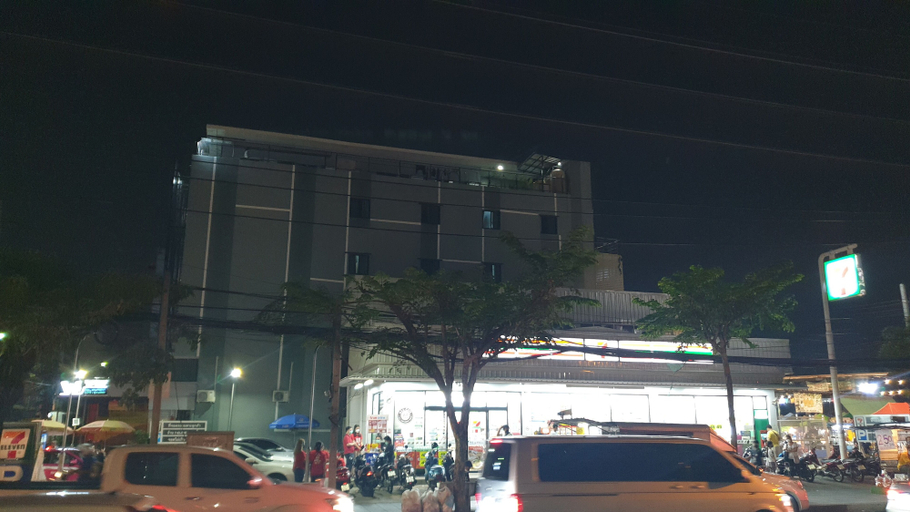 Exterior & Views 2, W71, Wattana