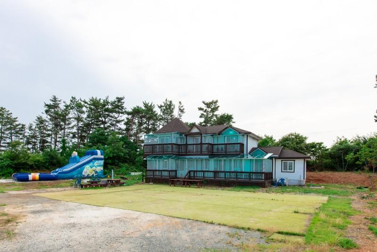 Exterior & Views 1, Seosan Pension Sunrise Beach, Seosan