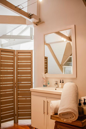 Bathroom 4, Die Laan 40, Cape Winelands