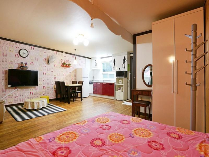 Bedroom 2, Yangpyeong Sansuhwa Pension, Yangpyeong