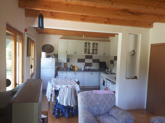 Others 5, House With big Garden, Next to the Mountain River
