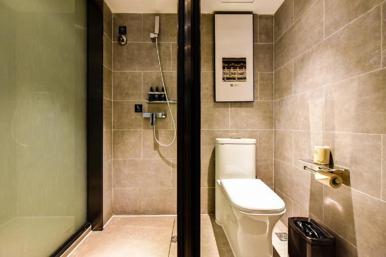 Bathroom 3, Atour Hotel Beijing Nanluo Guxiang, Beijing