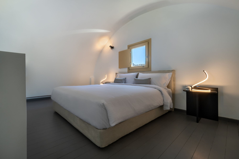 Bedroom 4, Colombos BeachFront, South Aegean