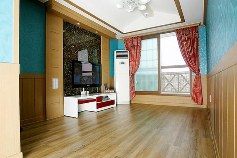 Others 3, Tongyeong White Beach Pension, Tongyeong