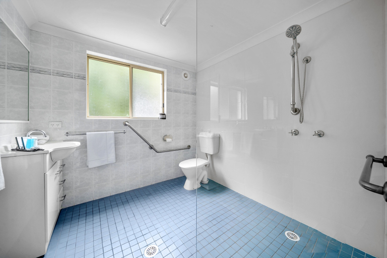 Bathroom 3, Haven Holiday Resort Sussex Inlet, Shoalhaven - Pt B