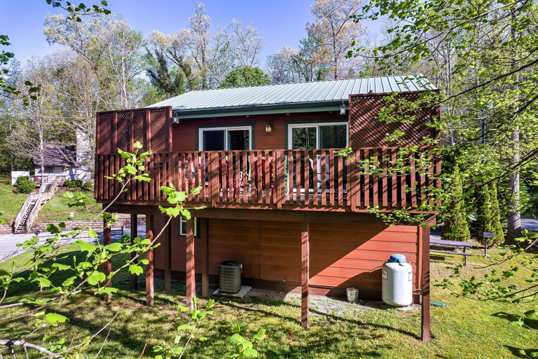 Exterior & Views 2, A Top Notch Lodge, Sevier