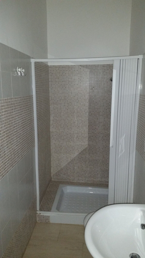 Bathroom 4, Villa Lara, Bari