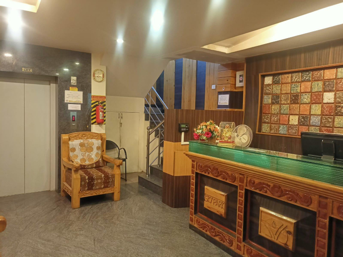 SKYPARK HOTELS , Tiruppur
