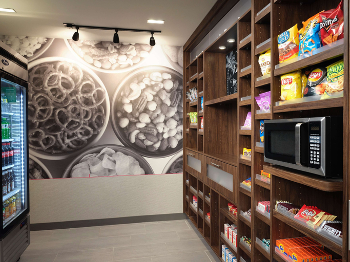 Food & Drinks 5, Hampton Inn Pinellas Park St. Petersburg, FL, Pinellas