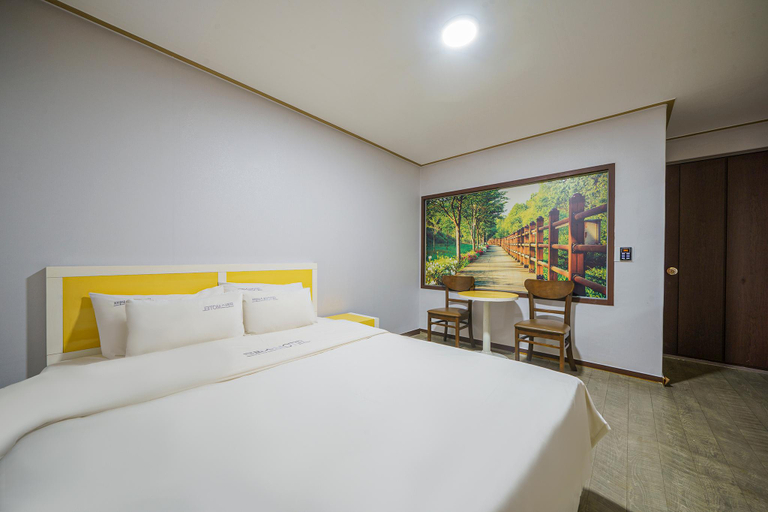 Bedroom 2, Jeonju Junghwasan-dong K, Jeonju