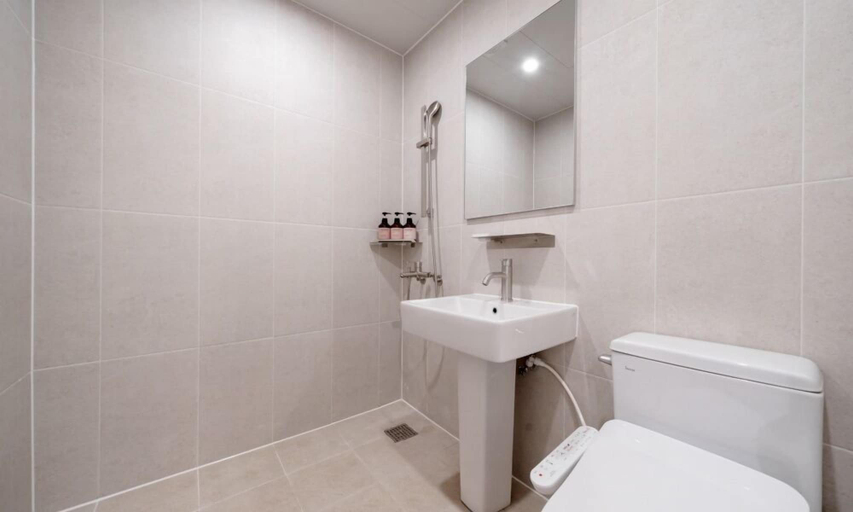 Bathroom 3, The Hyoo-Sik AANK Cheongju Uam 2 branch, Cheongwon