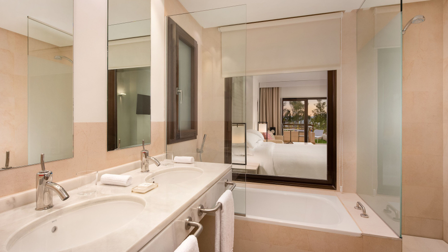 Bathroom, Ona Hacienda del Alamo Golf Resort, Murcia