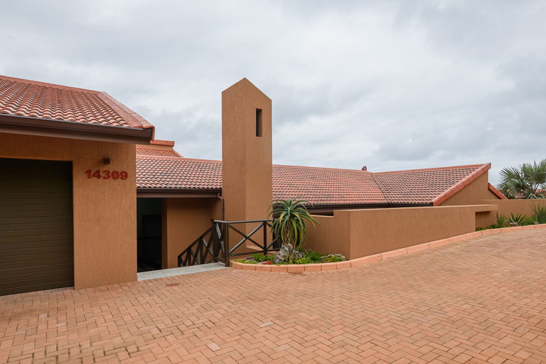 Exterior & Views 2, Villa Rentals 14309, Ugu