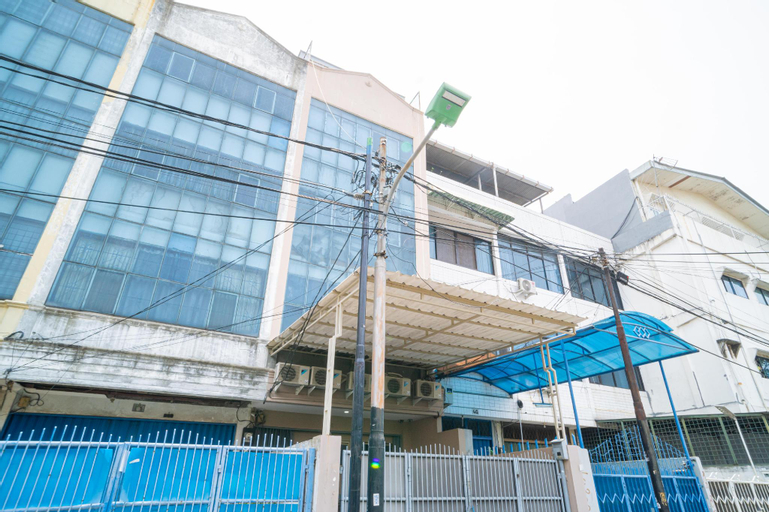 Exterior & Views 2, KoolKost near Mangga Besar Station ( Minimum 6 Nights ), West Jakarta