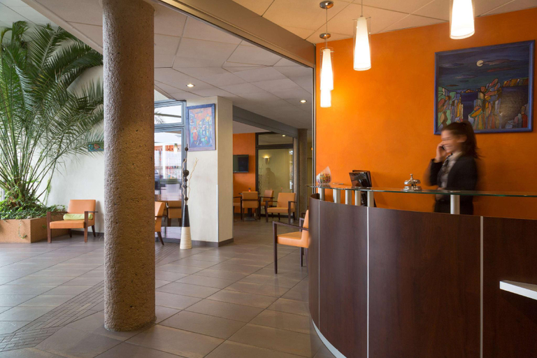 Public Area 3, The Originals Boutique, Actuel Hôtel, Loire