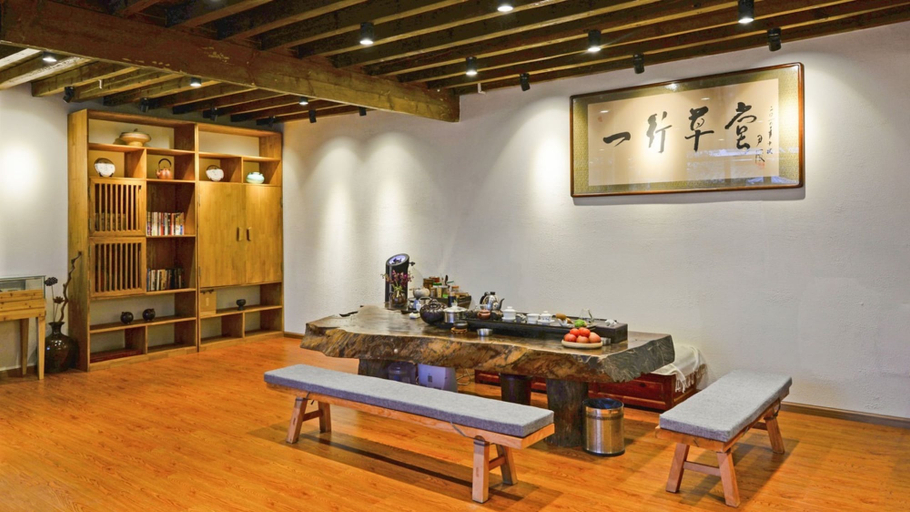 Food & Drinks, Floral Hotel · Yi Xing Lijiang, Lijiang