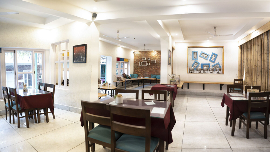 Food & Drinks 5, Swiss Cottage and Spa by Salvus, Garhwal