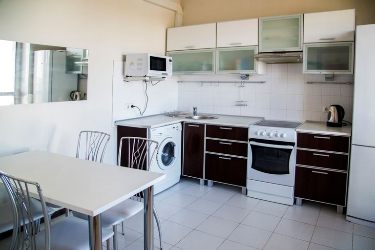 Apartment on Aviatorov 23, Krasnoyarsk
