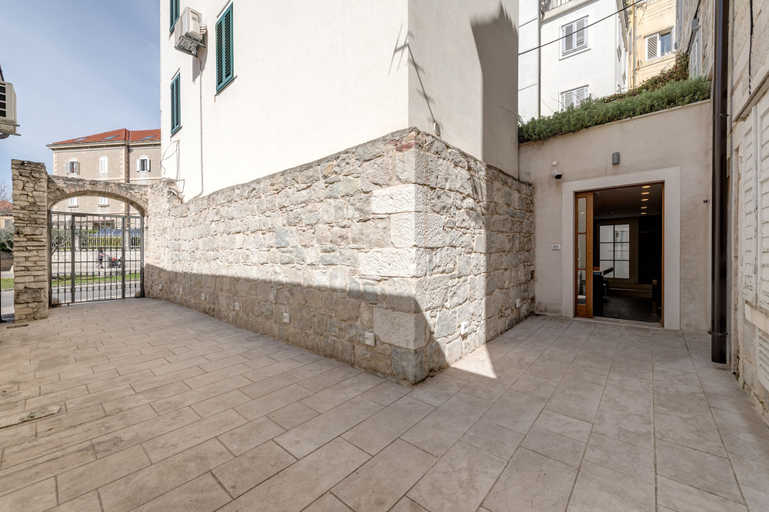 Exterior & Views 2, Stonemasons Heritage, Split