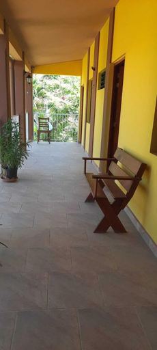 Others 4, Hotel Julid, Tola