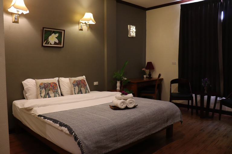Bedroom 4, Phonethip Plaza Hotel, Vientiane