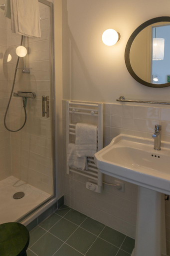 Bathroom, Gite de Vonnes, Indre-et-Loire
