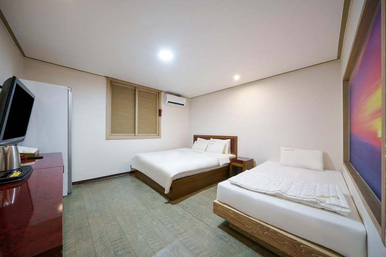 Bedroom 3, Jeonju Junghwasan-dong K, Jeonju