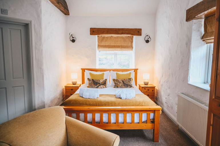 Bedroom 3, Home Farm & Lodge, Nottinghamshire