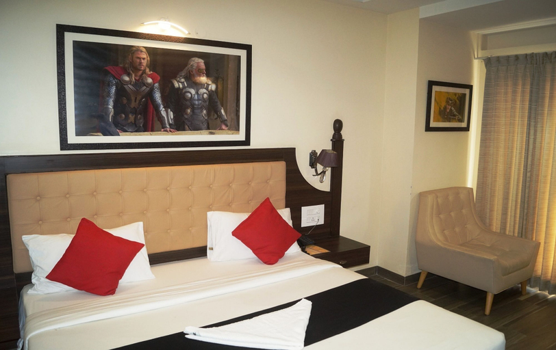 Others 5, Phoenix Hotel, Bangalore