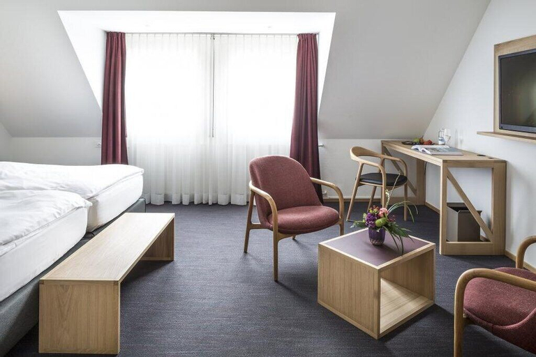 Bedroom 16