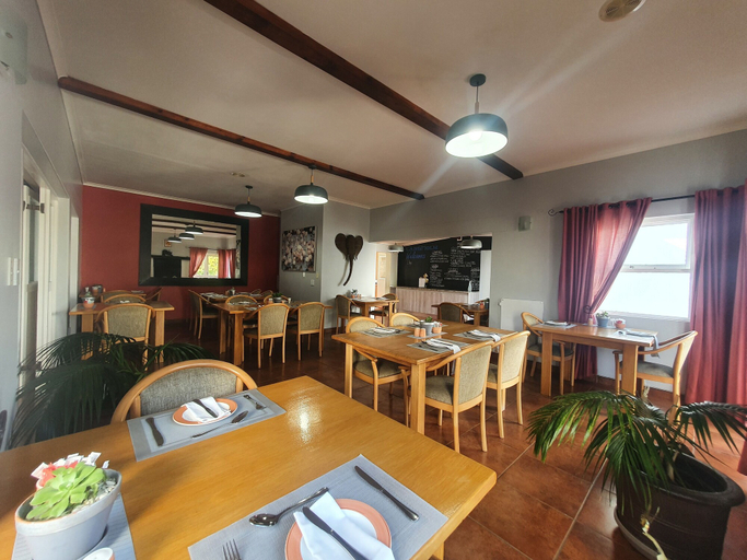 Food & Drinks 5, The Langholm Hotel, Walvisbay Urban