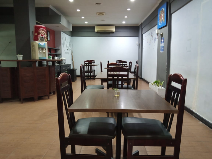 Food & Drinks 3, Hotel K77, Dumai